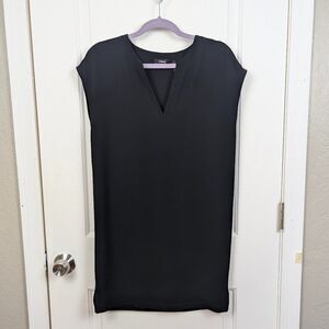 Theory | Black Cap Sleeve V-Neck Shift Dress Size 0